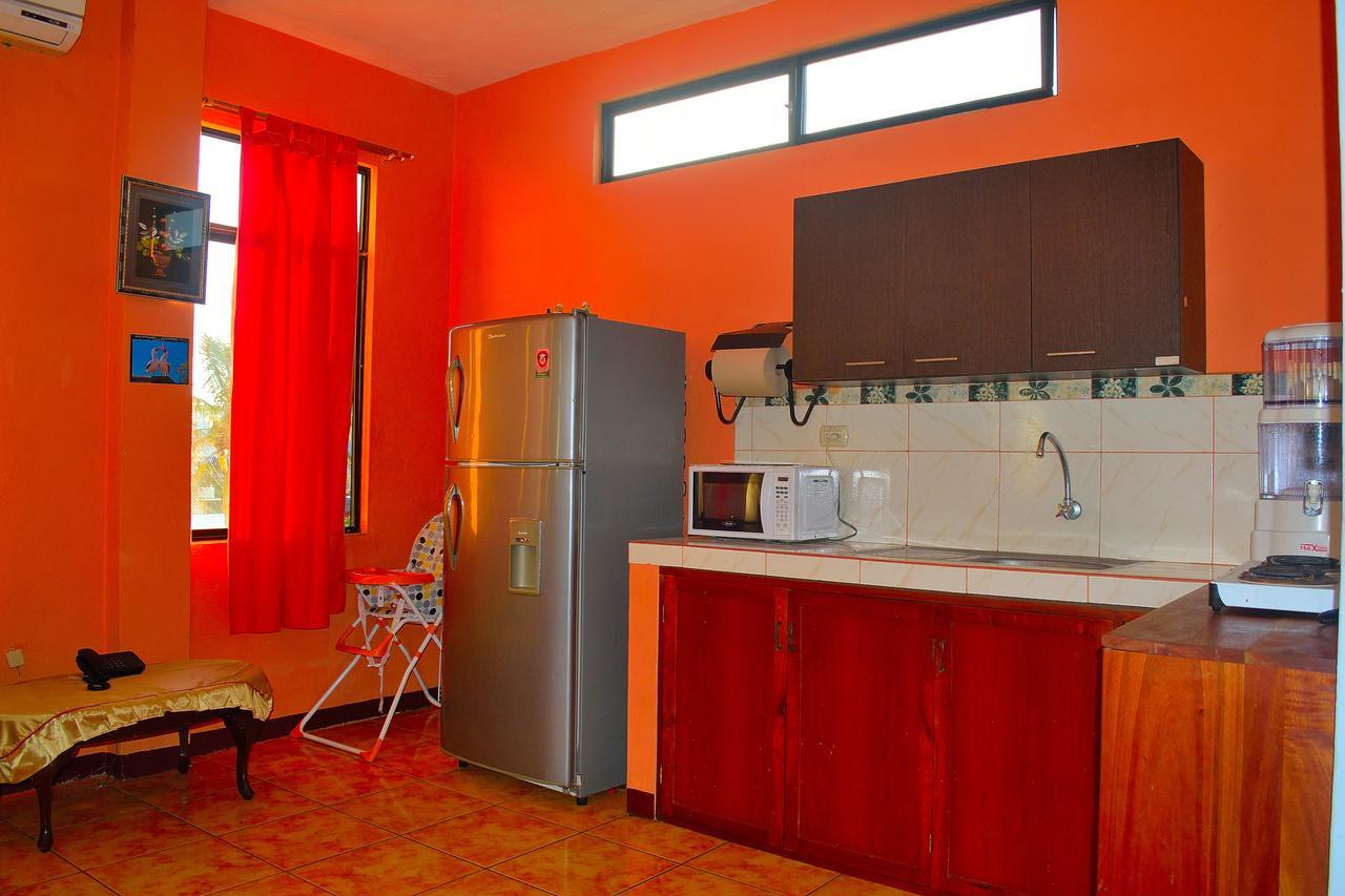 Tintorera Guest House プエルトアヨラ エクステリア 写真